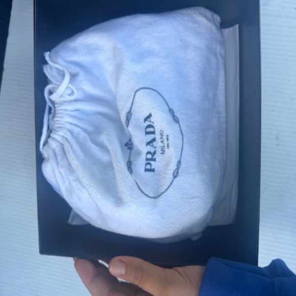 PRADA Re-Edition 2005 $1950 - Picture 8 of 11